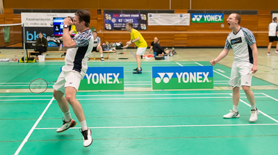 Satz, Spiel und Sieg: Patrick Spahr (li.) und Daniel Göricke mit Emotionen pur nach dem verwandelten Matchball